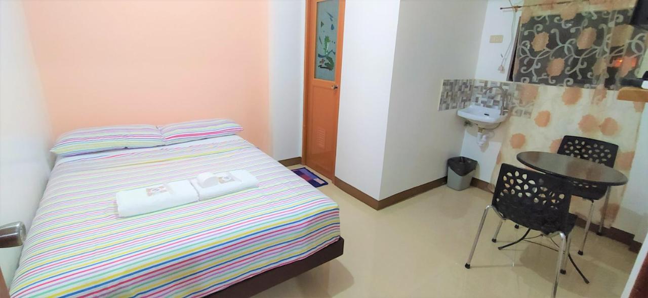Jb Valdres Apartment Manila Exterior foto